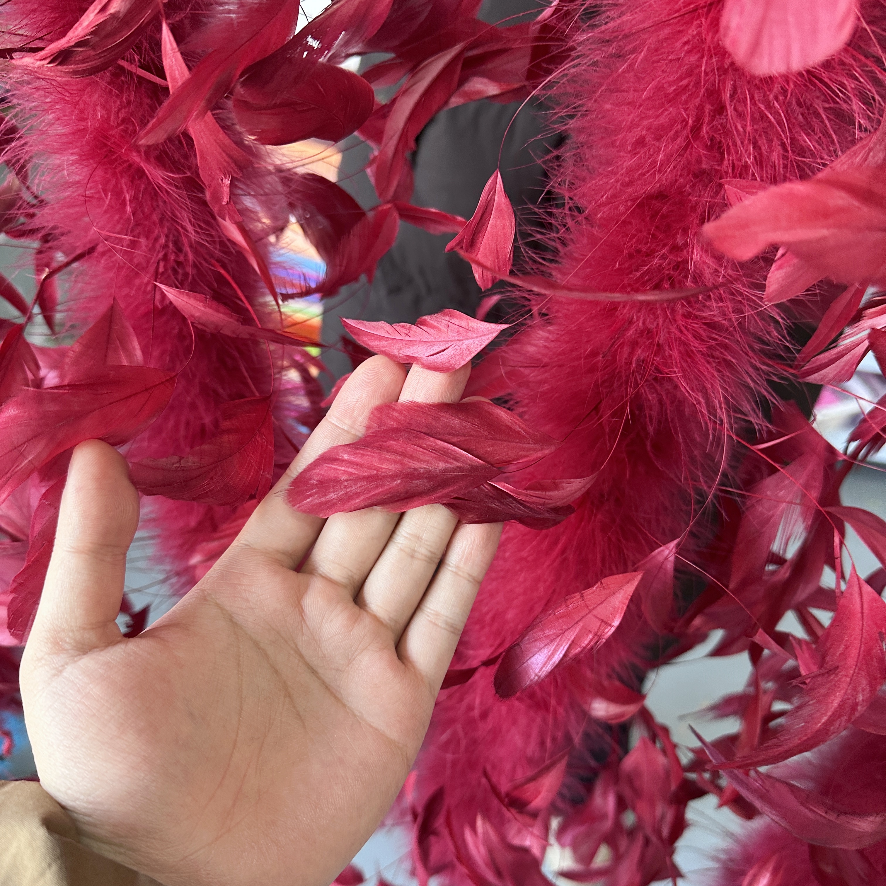 2Meter Burgundy Turkey Marabou - огляд і ціна Feather Trim Marabou